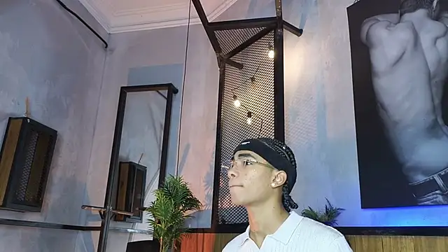 AlanCutee online show from March 2026 11:28:02 AM