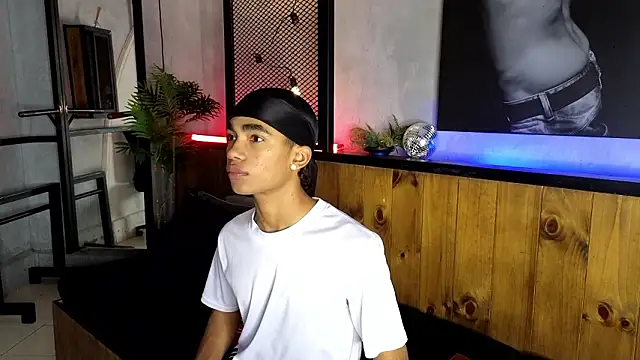 AlanCutee online show from March 2026 11:59:01 AM