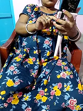 Snapshot of Cute-Swewty chatting on October 2025 01:22:01 PM Cute-Swewty online show from October 2025 01:22:01 PM