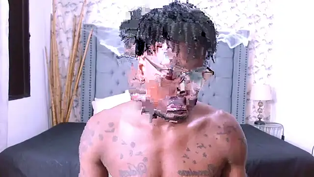 Snapshot of adesstone chatting on October 2025 01:58:02 AM adesstone online show from October 2025 01:58:02 AM