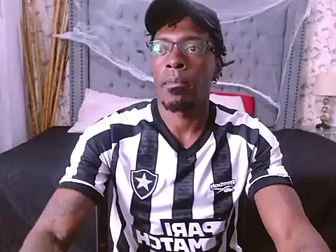 Snapshot of adesstone chatting on October 2025 02:08:02 AM adesstone online show from October 2025 02:08:02 AM