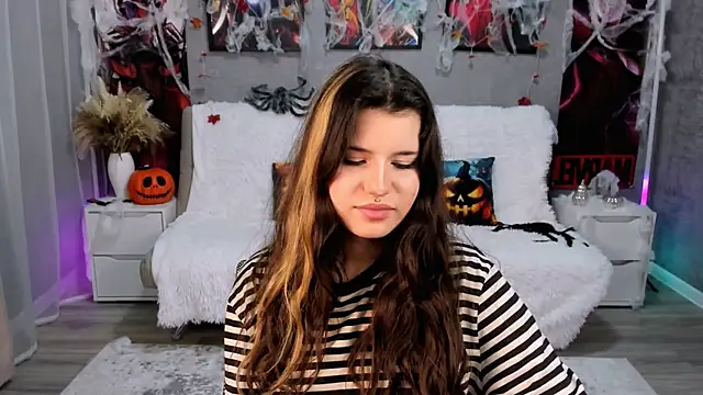 AnoraDark online show from November 2025 12:49:02 PM