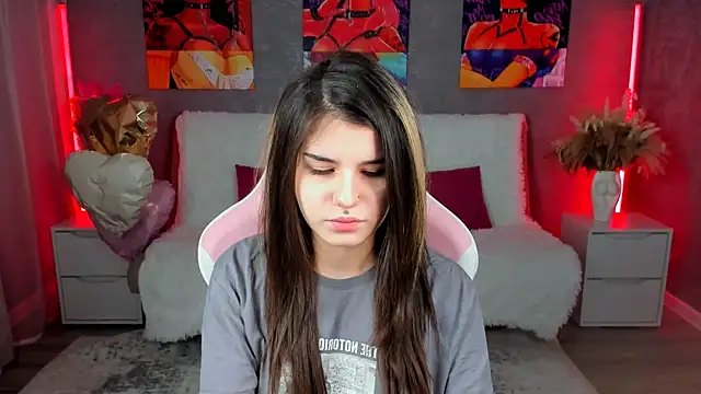 AnoraDark online show from April 2026 08:22:01 PM