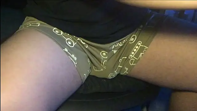 MinhTuan2002 online show from November 2025 08:19:01 PM