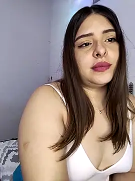 Nahomy cm online show from September 2025 10:10:02 PM