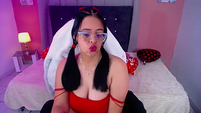 Snapshot of Sofia_leving chatting on September 2025 01:53:01 AM Sofia leving online show from September 2025 01:53:01 AM