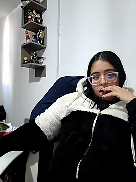 Snapshot of Sofia_leving chatting on October 2025 12:45:01 PM Sofia leving online show from October 2025 12:45:01 PM