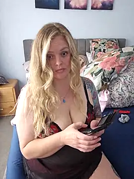 Bridgette03 online show from October 2025 01:03:01 AM