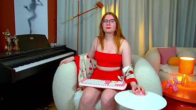 Snapshot of AliceAllisons chatting on September 2025 06:24:02 PM AliceAllisons online show from September 2025 06:24:02 PM