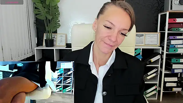 Jesica mooon online show from September 2025 01:29:02 AM