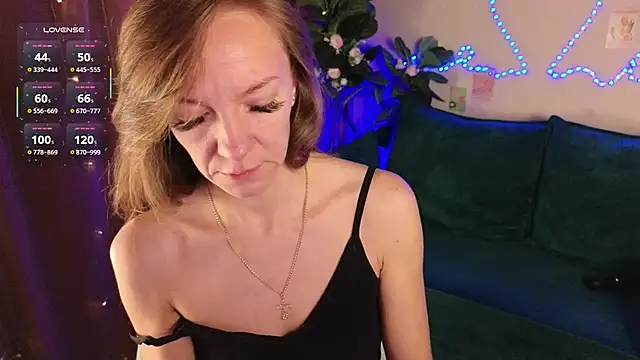 Jesica mooon online show from December 2025 01:36:01 AM