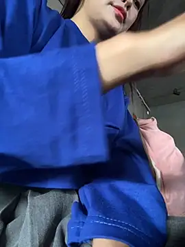   BabyShowPublic   online show from November 2025 08:04:02 AM