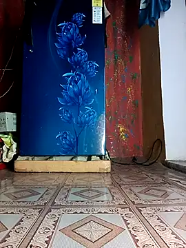 Snapshot of Juhi_chawla chatting on September 2025 03:25:01 PM Juhi chawla online show from September 2025 03:25:01 PM