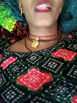 Snapshot of Juhi_chawla chatting on October 2025 08:03:01 AM Juhi chawla online show from October 2025 08:03:01 AM