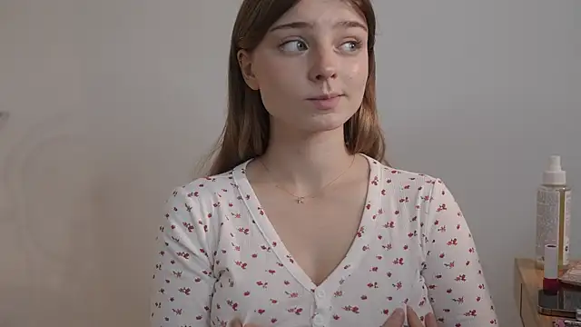 Snapshot of _floret_joy_ chatting on September 2025 12:29:01 PM floret joy online show from September 2025 12:29:01 PM