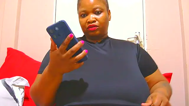 Snapshot of Tastyboobies chatting on October 2025 08:37:01 AM Tastyboobies online show from October 2025 08:37:01 AM