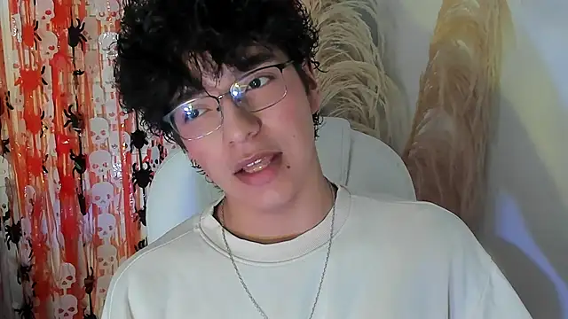 miilo wolf online show from October 2025 11:42:02 AM