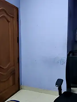 Snapshot of mallu-lover chatting on November 2025 01:10:02 PM mallu-lover online show from November 2025 01:10:02 PM