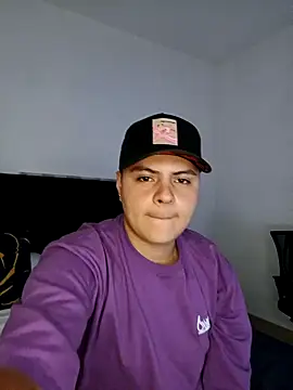 NoahLux online show from September 2025 07:14:02 PM