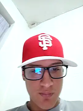 NoahLux online show from October 2025 04:40:02 PM