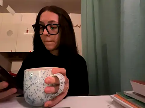 KissMeLater online show from October 2025 08:07:01 PM
