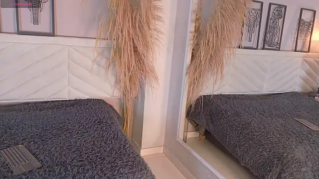 amy miller1 online show from November 2025 08:20:01 PM