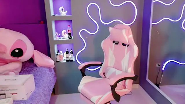 amy miller1 online show from March 2026 08:26:01 PM