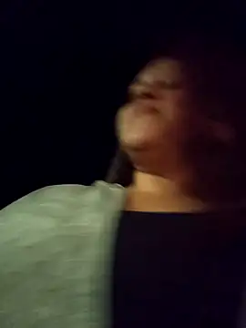 CloeStron online show from October 2025 01:41:02 AM