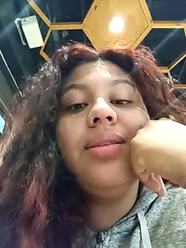 CloeStron online show from October 2025 10:16:02 AM