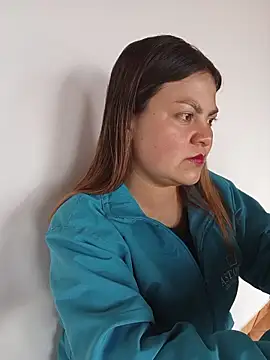 LUCIANA  99 online show from October 2025 02:45:02 PM