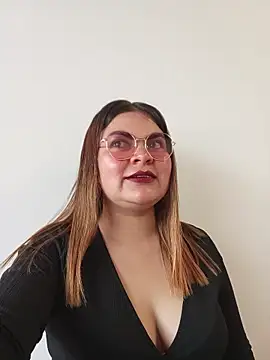 LUCIANA  99 online show from October 2025 03:35:02 PM