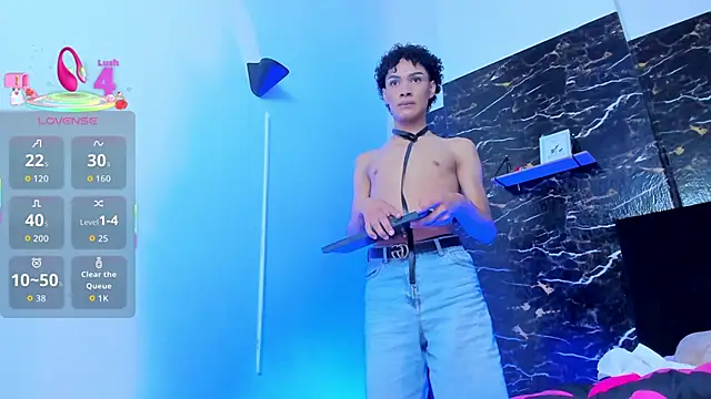 lyan hots online show from September 2025 01:33:01 PM