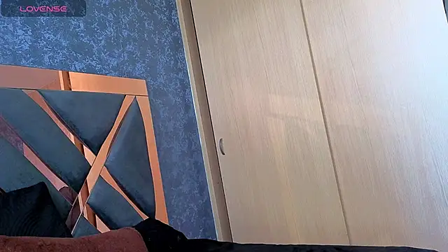 logan madoox online show from September 2025 07:03:01 PM