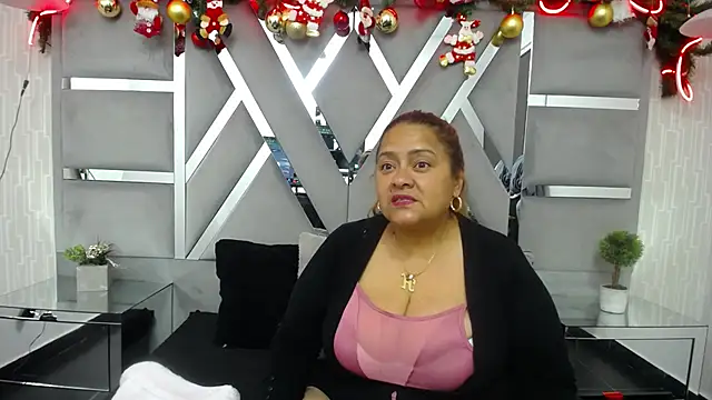 MonzerratBoyer online show from December 2025 06:47:01 PM