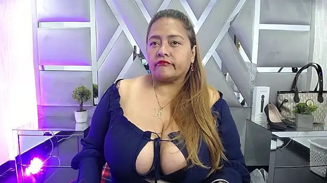 MonzerratBoyer online show from February 2026 06:31:01 PM