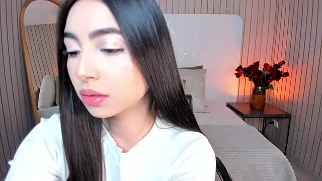EmelyParker online show from June 2026 02:12:01 AM
