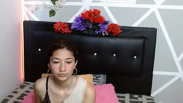 COZY7COUPLE online show from September 2025 09:59:02 PM