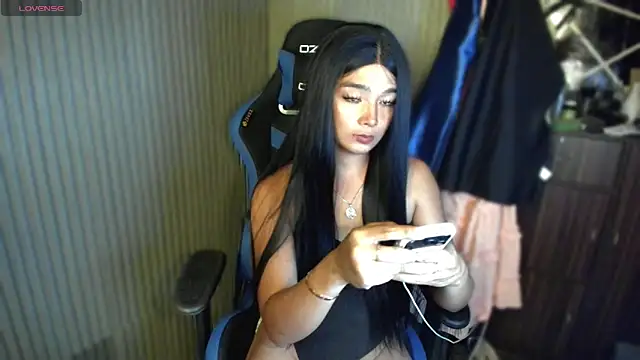 Snapshot of TrinityFucksYou chatting on June 2026 02:26:02 PM TrinityFucksYou online show from June 2026 02:26:02 PM