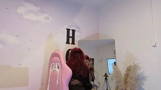 Catherine Smith  online show from September 2025 11:04:02 AM