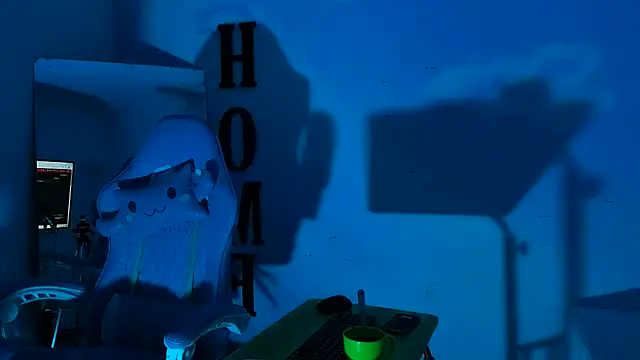 Catherine Smith  online show from October 2025 12:04:02 PM