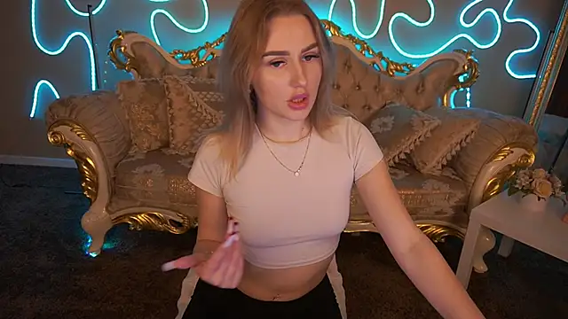 GabriellaJass online show from October 2025 04:37:01 PM