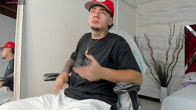 JamesDeker online show from September 2025 07:16:01 PM