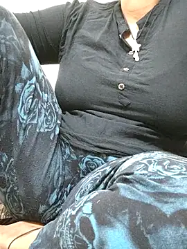 Snapshot of Ankitabhabhihot chatting on October 2025 06:52:02 PM Ankitabhabhihot online show from October 2025 06:52:02 PM