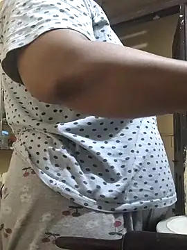 Snapshot of Ankitabhabhihot chatting on October 2025 06:13:01 AM Ankitabhabhihot online show from October 2025 06:13:01 AM