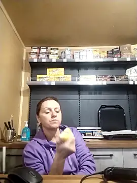 KimmyAghora online show from October 2025 12:22:02 PM