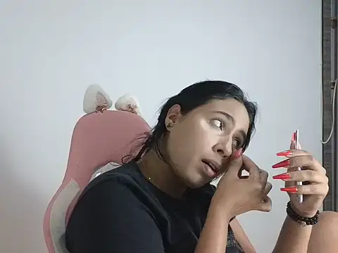 Valery lovex  online show from September 2025 11:37:01 PM