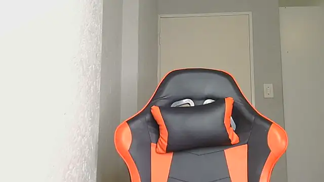 Ballenciaa online show from September 2025 07:05:01 PM