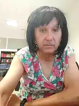 Emily de Carla online show from November 2025 03:47:01 PM