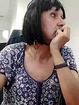 Emily de Carla online show from July 2026 01:39:02 PM