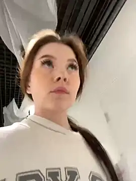 Snapshot of Wanda_Wild chatting on October 2025 04:41:01 PM Wanda Wild online show from October 2025 04:41:01 PM